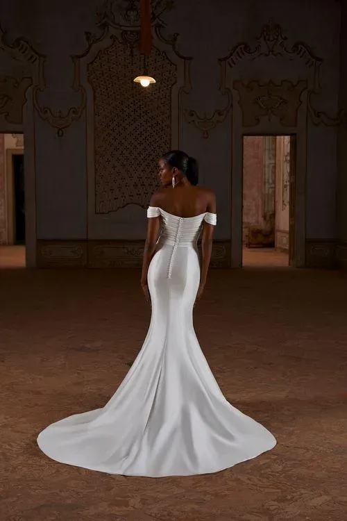 Demetrios 8237