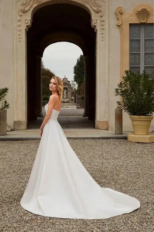Demetrios 8239