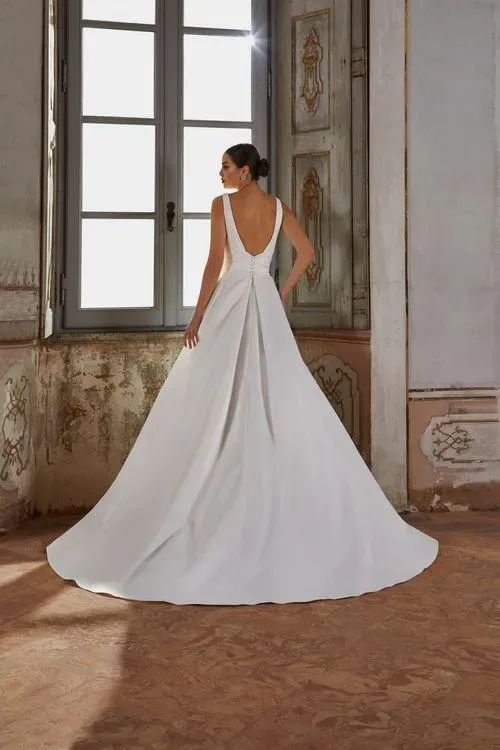 Demetrios 8242