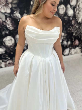 Olivia Harlow Clara #3 frontface vertical cropped thumbnail