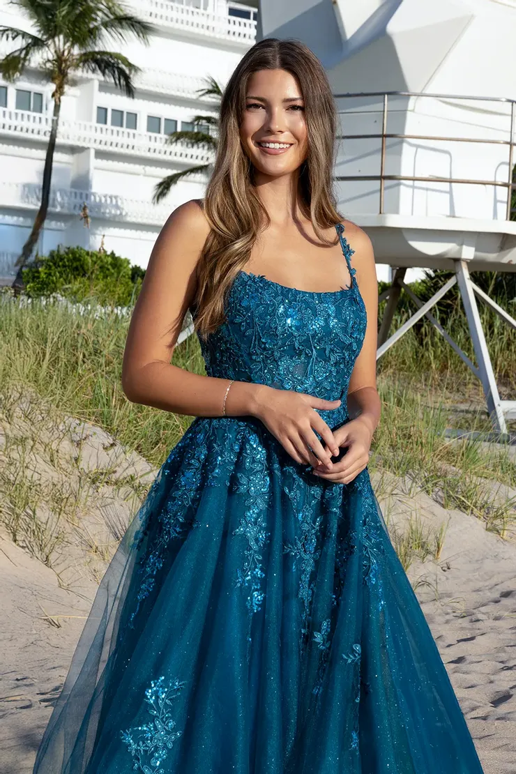 Amelia Couture Style #4044