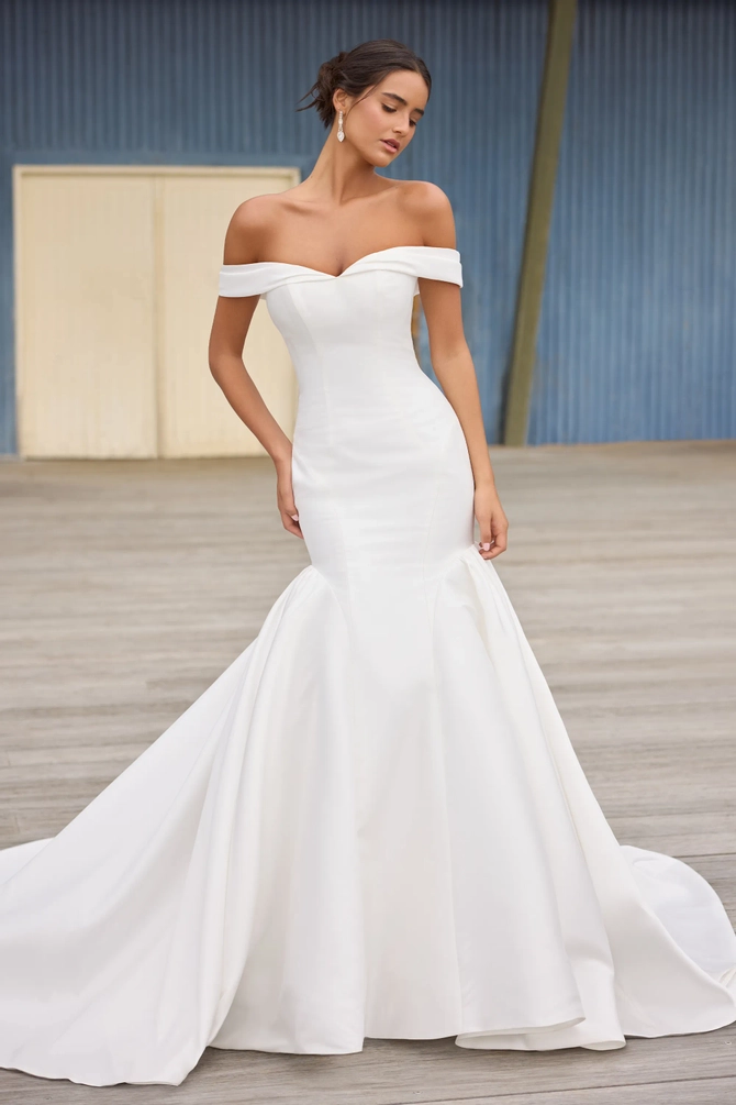 近年 ボーダーズアットバルコニー MERMAID DRESS 36 ホワイト Sexy Mikado Mermaid Bridal Gown | Sophia Tolli Paloma Y3210