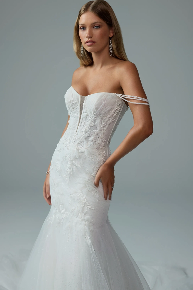 Sophia Tolli Y3208 #4 frontface vertical cropped picture
