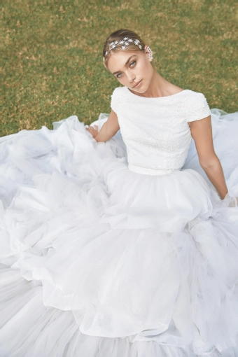 Vagabond Bridal Style #Cosmia #4 frontface vertical cropped thumbnail