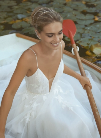 Vagabond Bridal Style #Dolce #3 frontface vertical cropped thumbnail
