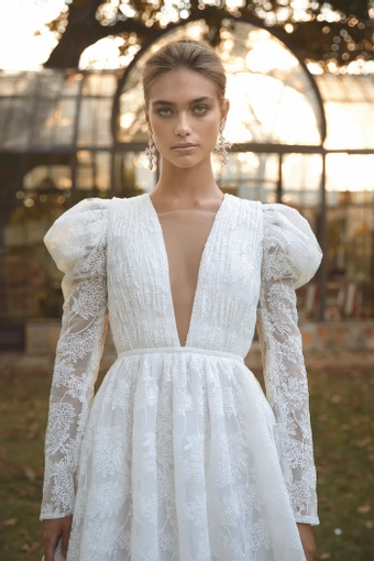 Vagabond Bridal Style #Olympia #4 frontface vertical cropped thumbnail