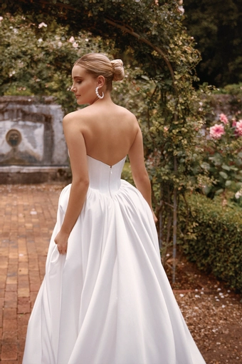 Vagabond Bridal Alice #9 backface vertical cropped thumbnail