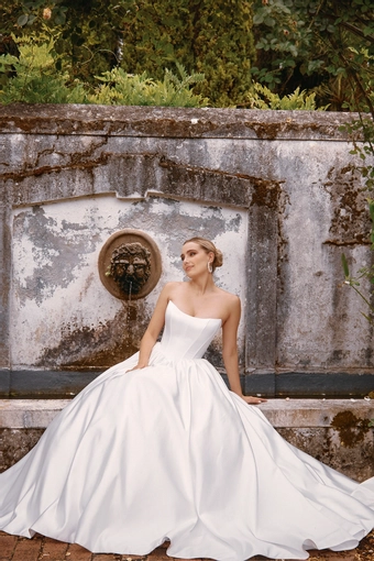 Vagabond Bridal Alice #1 frontface vertical thumbnail