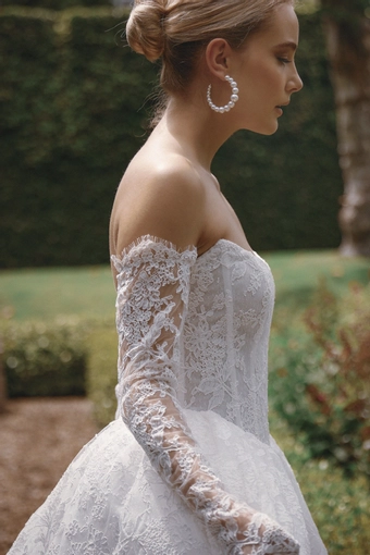 Vagabond Bridal Style #Beth #7 vertical cropped thumbnail