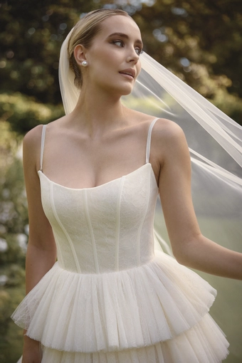 Vagabond Bridal Style #Coco #7 frontface vertical cropped thumbnail