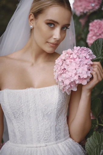 Vagabond Bridal Style #Drew #12 frontface vertical cropped thumbnail
