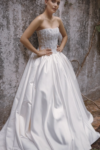 Vagabond Bridal Style #Kai #1 frontface vertical thumbnail