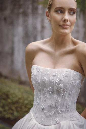 Vagabond Bridal Style #Kai #2 frontface vertical cropped thumbnail