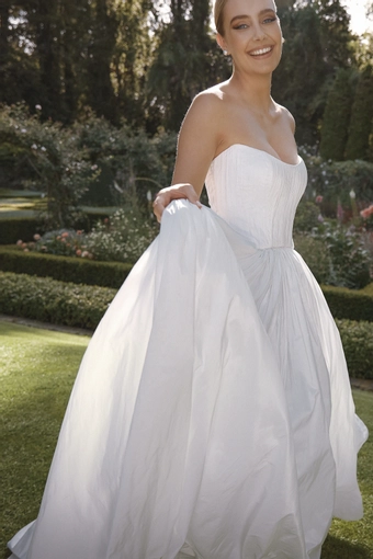 Vagabond Bridal Style #Noel #5 frontface vertical cropped thumbnail