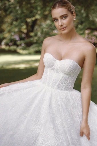 Vagabond Bridal Style #Nora #5 frontface vertical cropped thumbnail