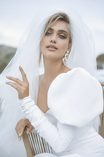 Vagabond Bridal Style #Millie Veil #8 frontface vertical cropped thumbnail