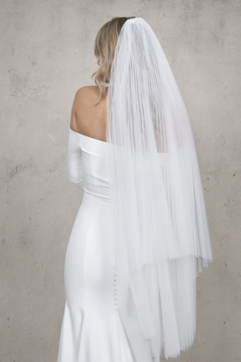 Vagabond Bridal Style #Munro Veil #7 default backface vertical cropped thumbnail
