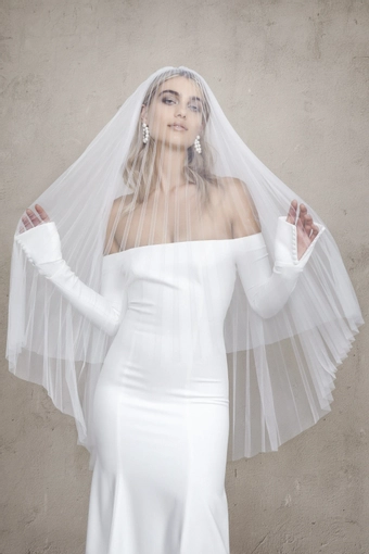Vagabond Bridal Style #Munro Veil #3 frontface vertical cropped thumbnail