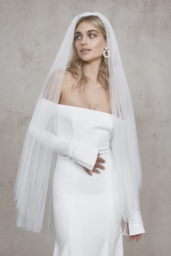 Vagabond Bridal Style #Munro Veil #4 frontface vertical cropped thumbnail
