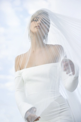 Vagabond Bridal Style #Munro Veil #5 frontface vertical cropped thumbnail