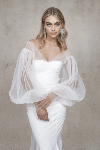 Vagabond Bridal Style #Tulle Wrap #5 frontface vertical cropped thumbnail
