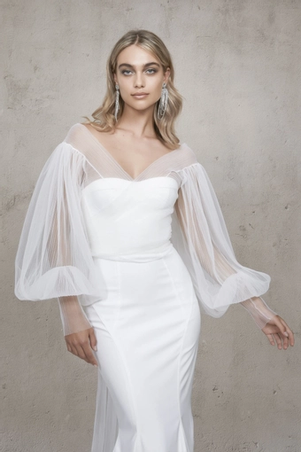 Vagabond Bridal Style #Tulle Wrap #2 frontface vertical cropped thumbnail