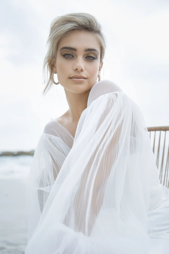 Vagabond Bridal Style #Tulle Wrap #6 frontface vertical cropped thumbnail