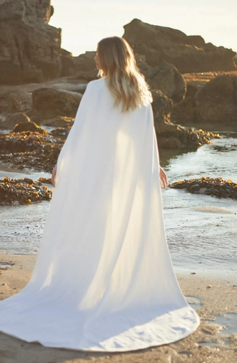 Vagabond Bridal Style #Eos Cape #4 backface vertical thumbnail
