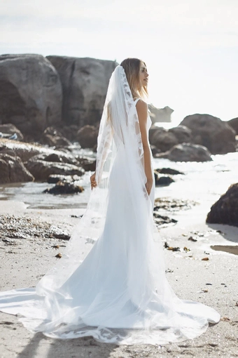 Vagabond Bridal Style #Veil #2 default backface vertical thumbnail