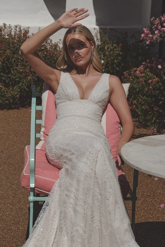 Vagabond Bridal Style #Artemis #3 frontface vertical cropped thumbnail