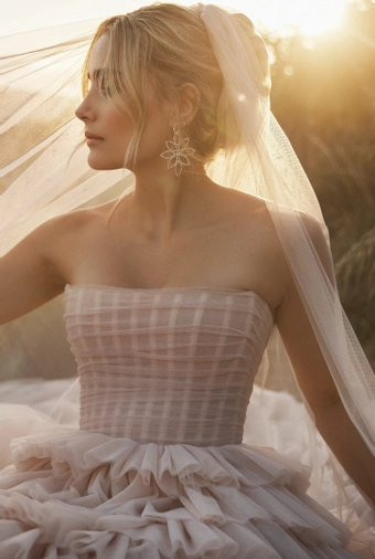 Vagabond Bridal Style #Aurelia #14 frontface vertical cropped thumbnail