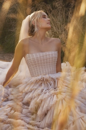 Vagabond Bridal Style #Aurelia #16 frontface vertical cropped thumbnail