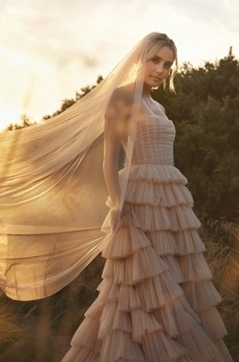 Vagabond Bridal Style #Aurelia #11 frontface vertical cropped thumbnail