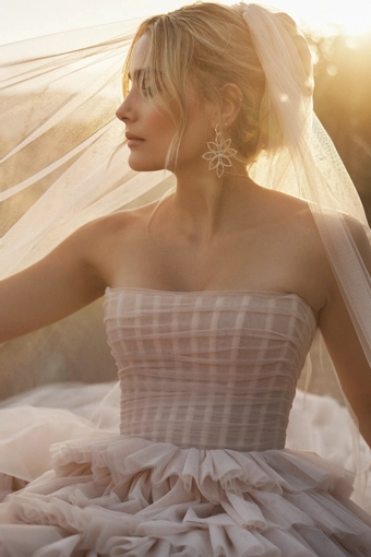 Vagabond Bridal Style #Aurelia #10 frontface vertical cropped thumbnail