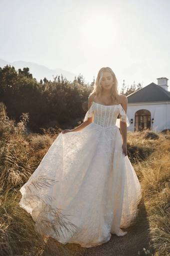 Vagabond Bridal Style #Cassiopeia #0 default frontface vertical thumbnail