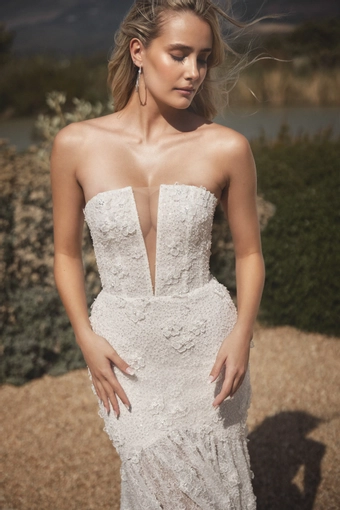 Vagabond Bridal Style #Clio #4 frontface vertical cropped thumbnail