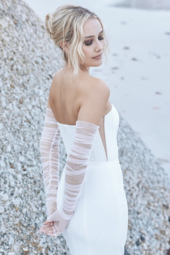 Vagabond Bridal Style #Viv #15 backface vertical cropped thumbnail