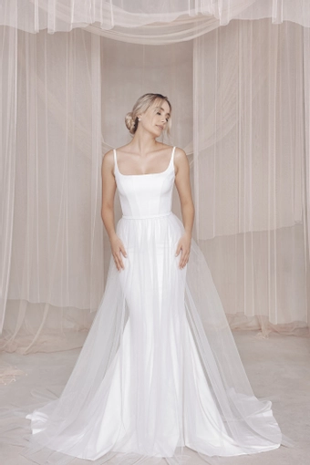 Vagabond Bridal Style #Sia Overskirt #0 default frontface vertical thumbnail