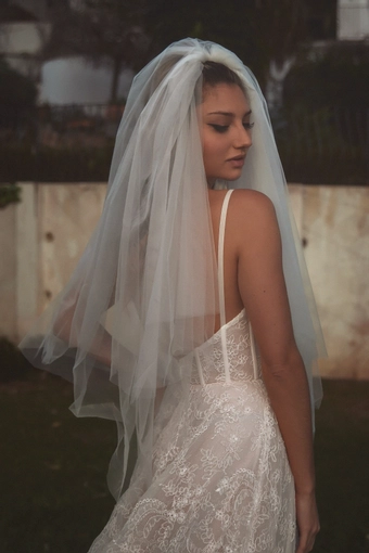 Vagabond Bridal Style #Duke #4 backface vertical cropped thumbnail