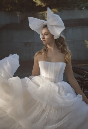 Vagabond Bridal Style #Zephyr #5 frontface vertical cropped thumbnail