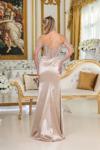 Dancing Queen 4513 #2 default backface vertical thumbnail