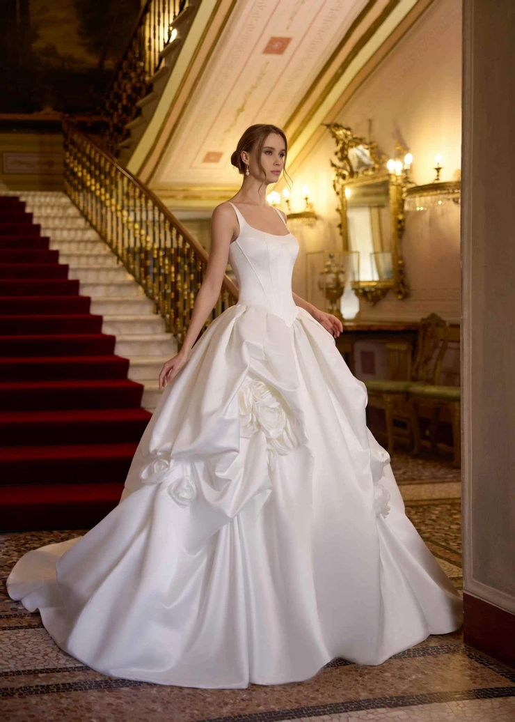 Randy Fenoli Iris Default Thumbnail Image