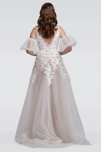 Olvi's Style #5626 #1 default backface vertical thumbnail