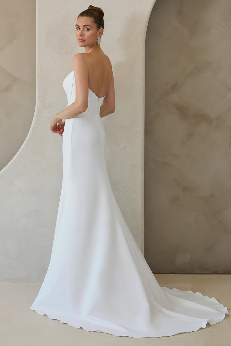Casablanca Bridal LE166