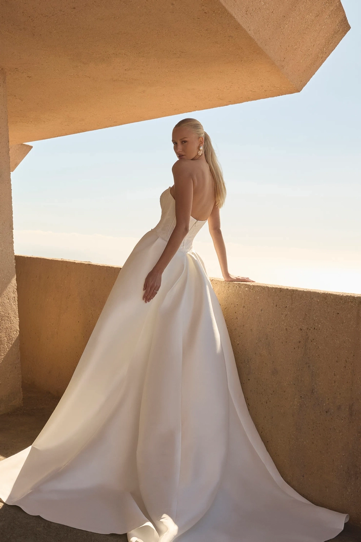 Casablanca Bridal 2601