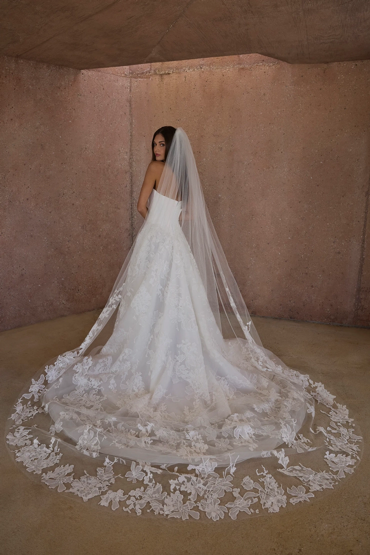 Casablanca Bridal 2610