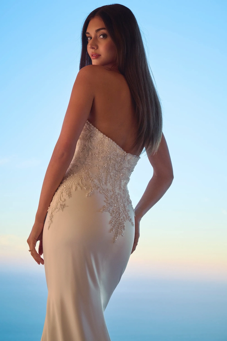 Casablanca Bridal 2611