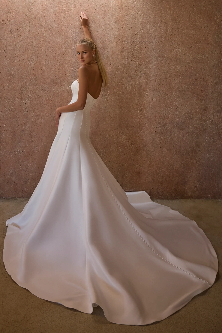 Casablanca Bridal 2613
