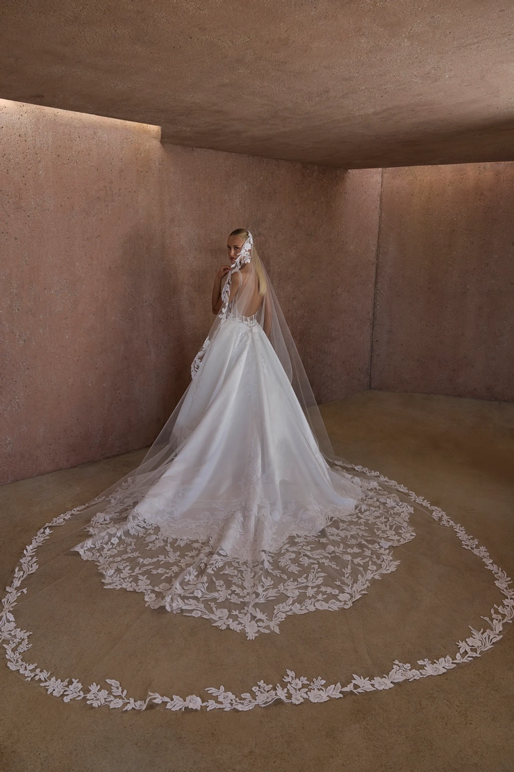 Casablanca Bridal 2615