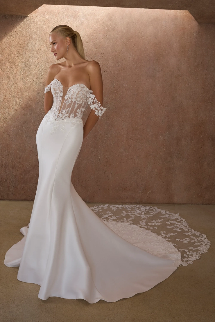 Casablanca Bridal 2617